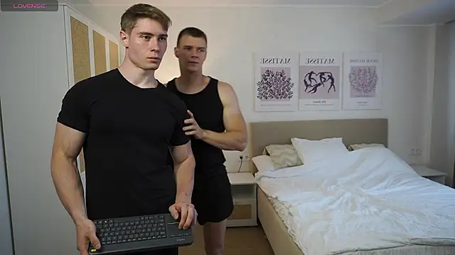 XXX chat uživo modela Kevin_geo_