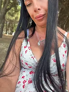XXX chat uživo modela Baby_Panther