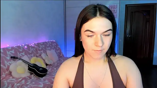 luna_lust_212 Adlı Modelin Canlı XXX Sohbeti