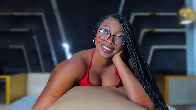 YallianaBrooks' Live XXX Chat