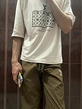 zacksidd Adlı Modelin Canlı XXX Sohbeti