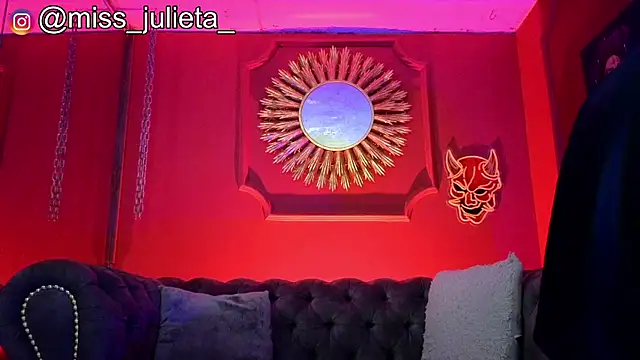 Julieta_Russell 라이브 XXX 채팅