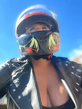 Mia_Risky-1's Live XXX Chat