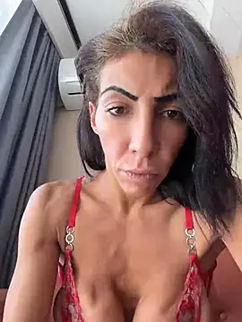 Chat +18 de Yasmiinee ao vivo