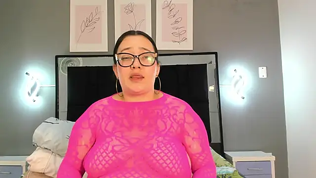 Show webcam de zoe_curvyy