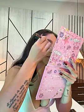 JuliaaVega – Naživo XXX chat