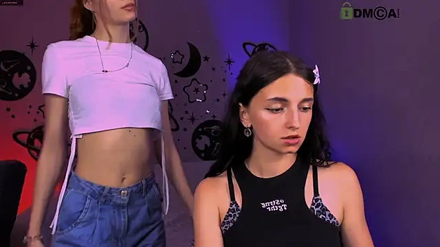 caroline_honeyy: онлайн-секс-чат