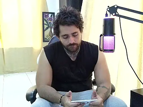 aronmiller404 Webcam-Show