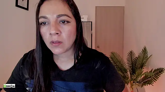 urcute_kitten Chat XXX in diretta