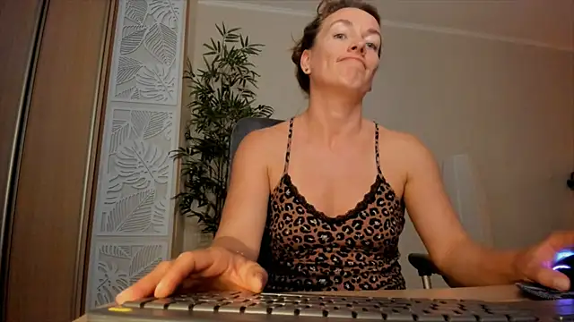 Chat XXX en directo de RebeccaMartinez