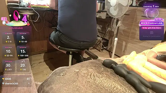 misteryman1956 Adlı Modelin Canlı XXX Sohbeti