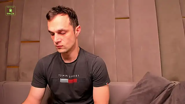 BrandonNorris élő XXX-chatje