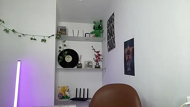YourMilkyGuy Chat XXX live