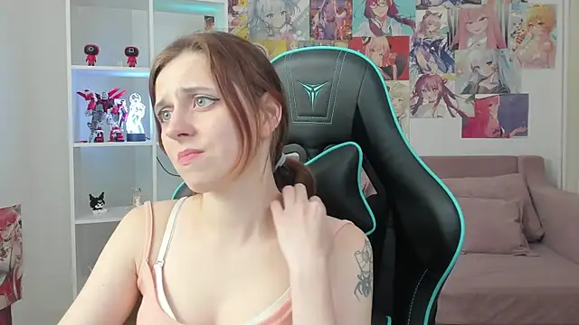 FreyaVeys XXX чат на живо