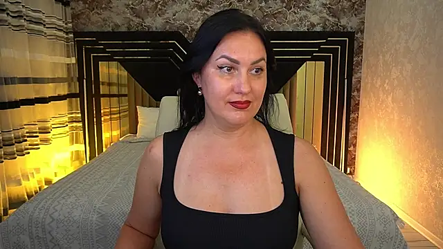 VelvetLuck Adlı Modelin Canlı XXX Sohbeti
