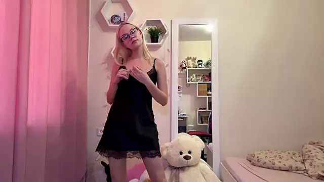 MiaCashe's Live XXX Chat