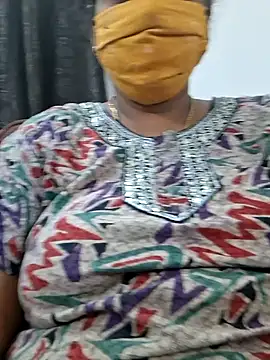 Hot_Sreeja_Tamil Chat XXX in diretta