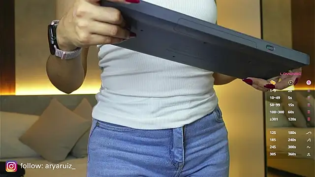 Živý XXX chat arya_ruizz_