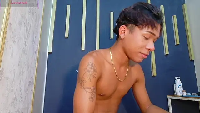 Chat XXX en directo de Brown_Skin19
