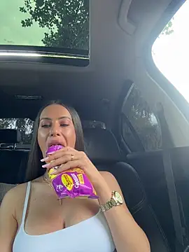 _JessyRey_のライブXXXチャット