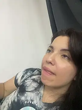 AngeliqueBoyer__'s Live XXX Chat
