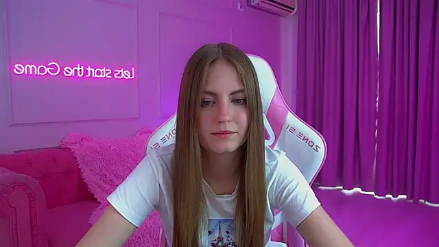 SofiaSarvains' Live XXX Chat