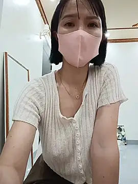 Chat +18 de Emma_Linh ao vivo