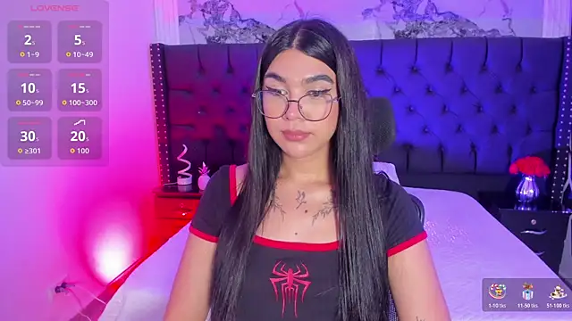 RoseCassie's Live XXX Chat