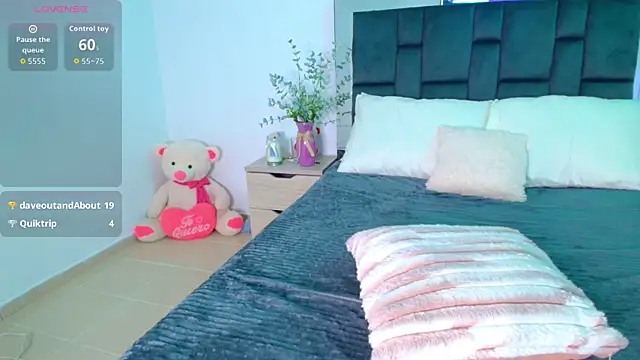 vicky_rosex Chat XXX in diretta
