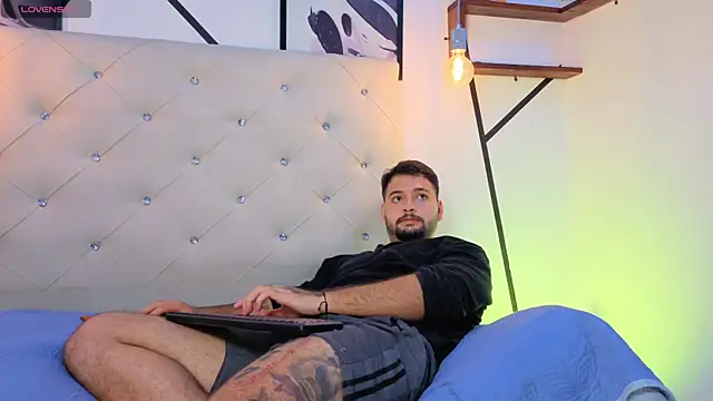 Andres_fire Chat XXX live
