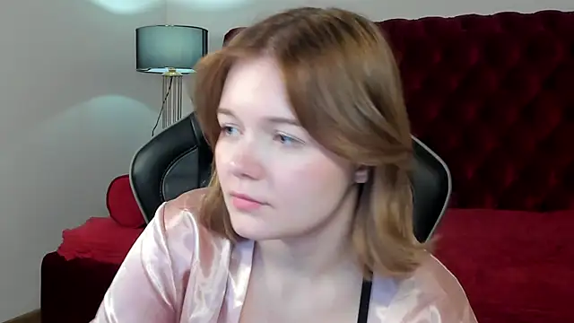 Онлайн чат XXX ElinaVale