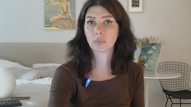 XXX chat uživo modela WhiteQueen888