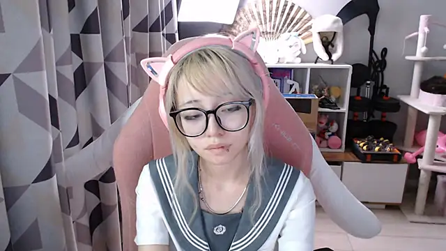 SaxonDibs Chat XXX in diretta