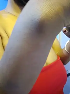 Desi_Maya69 live XXX chat