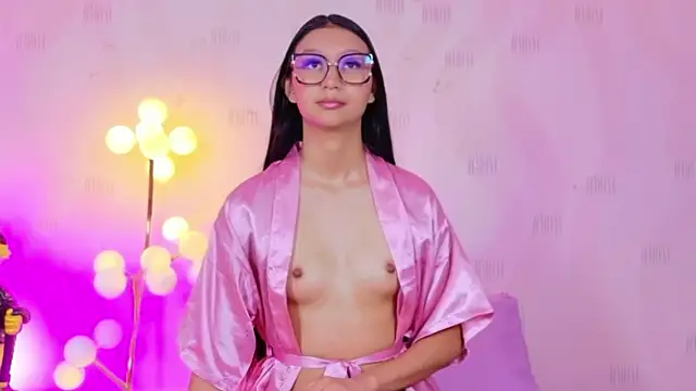 Chat +18 de ThinPrincesss ao vivo