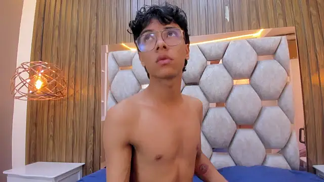 adams_bobby 라이브 XXX 채팅