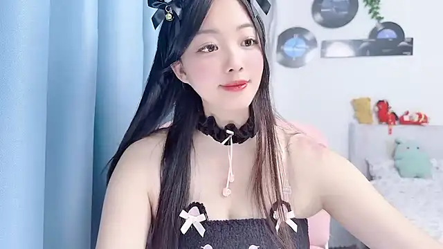 Winnie666999 现场XXX聊天