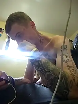 jizzyglizzy92 Chat XXX live