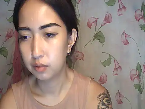 دردشة XXnaughty_08XX الجنسية المباشرة
