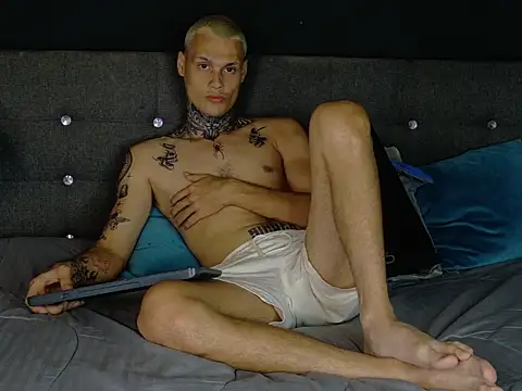 touching_the_sky live XXX chat