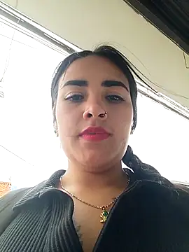 MAYE__13 Adlı Modelin Canlı XXX Sohbeti
