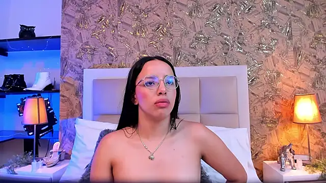ValkyriaSteel Chat XXX live
