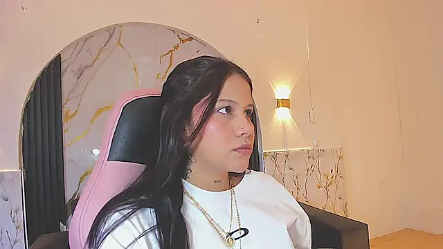 ashleytravis_Bless Chat XXX live