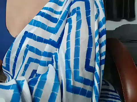 sunitha-3's Live XXX Chat