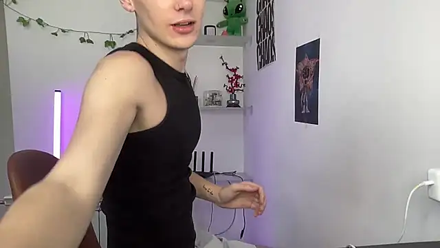 Živý XXX chat YourMilkyGuy