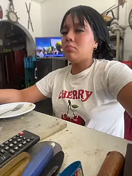 Katy_RoseXのライブXXXチャット