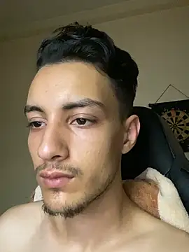Sidiali0 Adlı Modelin Canlı XXX Sohbeti