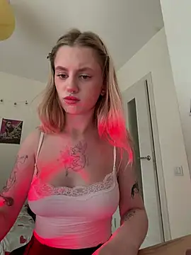 blondiedoll Live XXX-chat