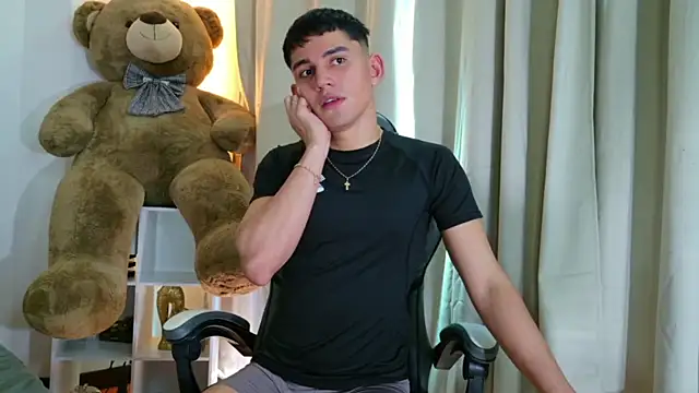 estebanperez_26 Adlı Modelin Web Kamerası Şovu