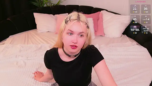 Chat XXX en directo de Lilly_Eyes